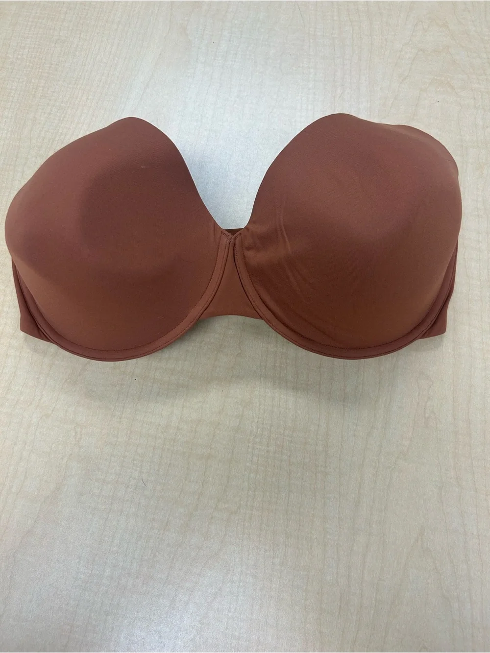 SKIMS Molded T-Shirt Bra in Rust Brown with underwire 38DDD